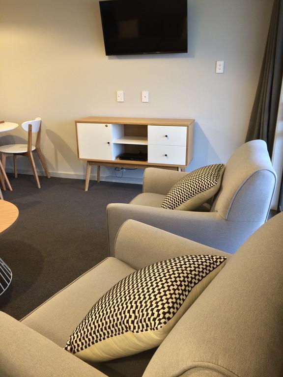 Milford Road Apartments Те-Анау Экстерьер фото